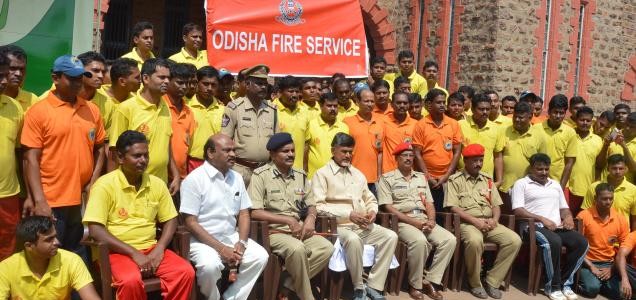 Odisha Fire Service win accolades of Andhra and CM for their work on Hudhud