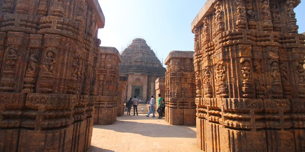 Sun Temples at Konark and Modhera– A Pictorial Comparison