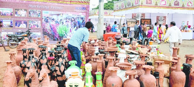 Handicrafts fair in Bhubaneswar Sisir Saras to promote Rural Artisans
