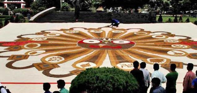 Giant Rakhi in Bhubaneswar aiming for Record in Limca Book