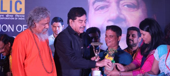 Parichay Foundation organized the 2nd edition of Shrie Awards as a mark of celebration of World Father’s Day